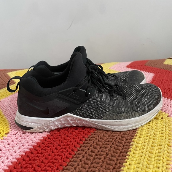 Nike Metcon Flyknit - Picture 3 of 4